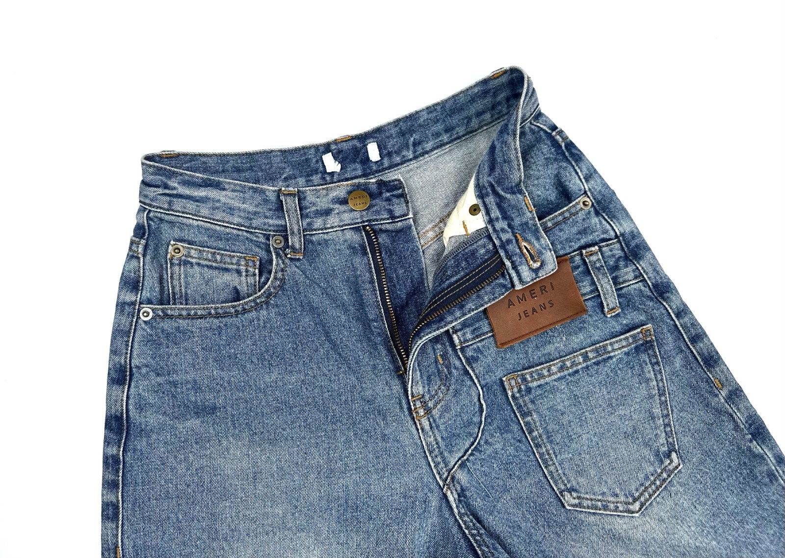 Auth Women's AMERI Blue Wide Straight Denim Short… - image 3