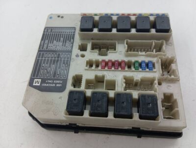 Nissan X-Trail T31 2008 Fuse Box Control Module Relay box