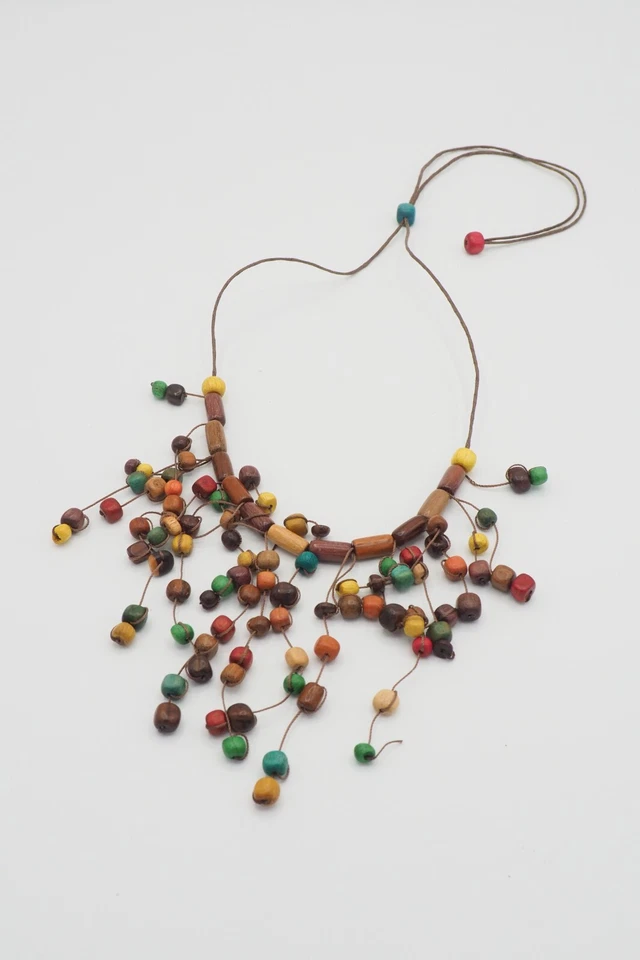 Divertido collar babero cuello flecos cuentas madera lacada multicolor hecho a mano de colección Foto 2 de 4