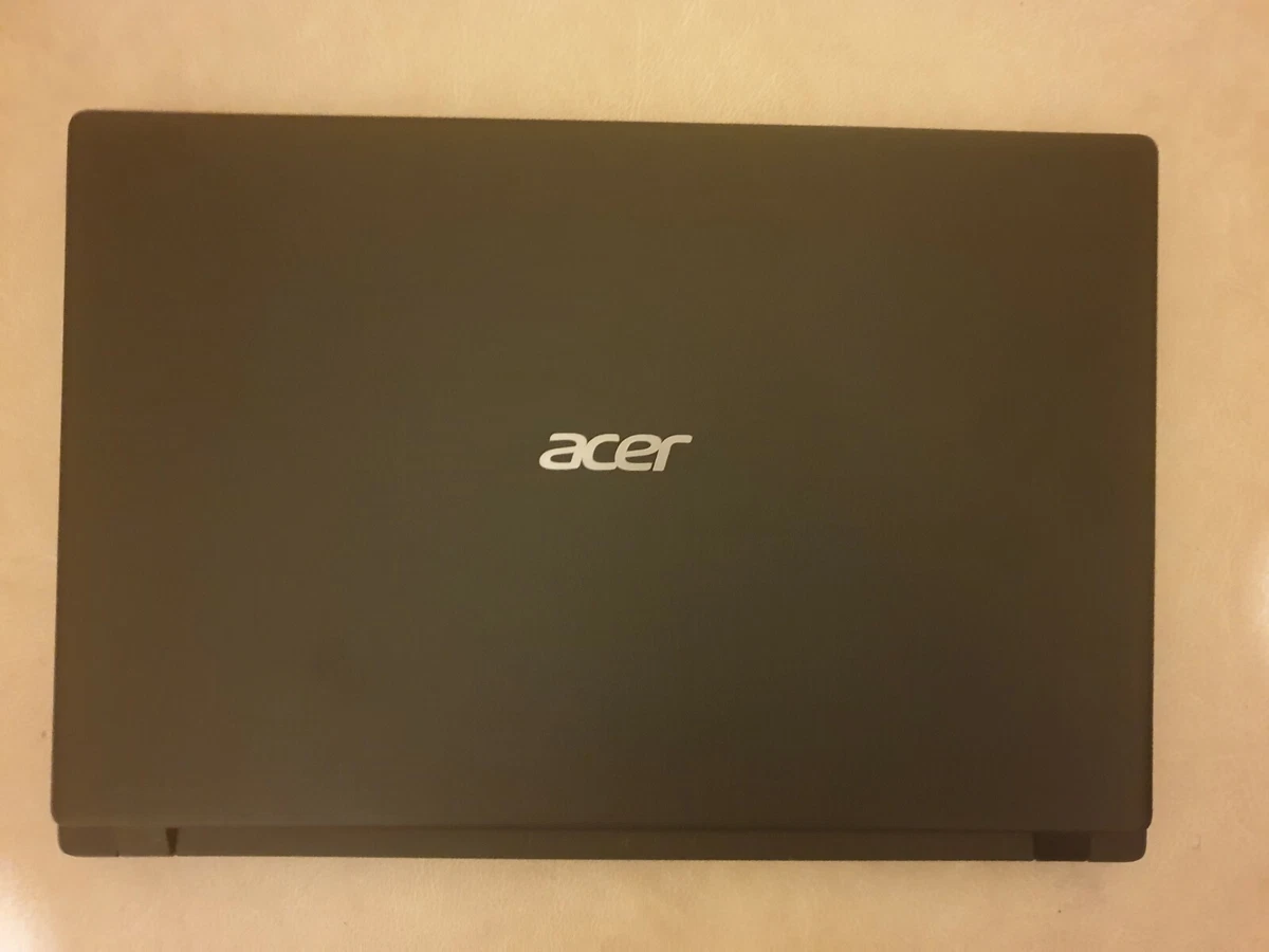 Acer laptop 1 TB space