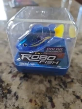 Zuru Robo Alive ROBO FISH Color Change Water Activated Orange, Purple, Blue New