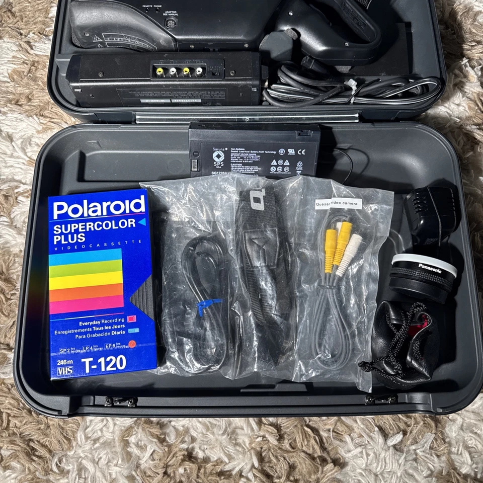 Vintage Quasar VM-712 VHS Camcorder - Tested And Works - Full Kit - Image 3 of 4