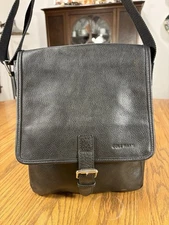 Cole Haan Utilitarian Pebbled Leather Reporter Messenger Bag BLK Unisex