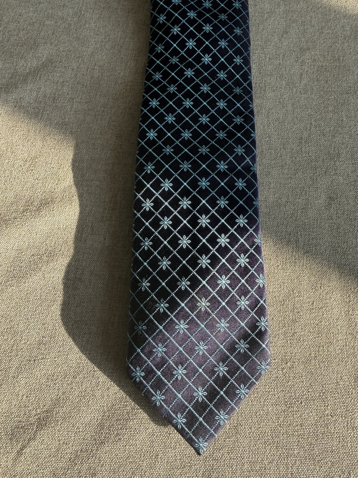 Thomas Pink Blue Aqua Grid Pattern Silk Necktie 3 In. Wide