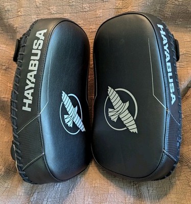 Hayabusa PST 3 Thai Pads Pair Black White Muay Thai Kick Boxing MMA Super Nice