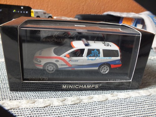 MINICHAMPS VOLVO V70 POLICE GENEVE, 1/43, BOXED - Picture 2 of 2