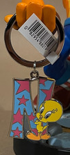WARNER BROS. STUDIO TOUR LOONEY TUNES TWEETY BIRD LETTER KEYCHAIN NEW