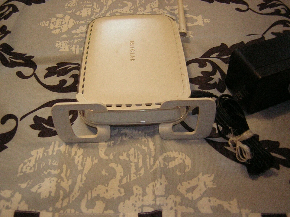 Netgear WGR614 V6 54Mbps 4 Port 10/100 Broadband Wireless Network Router EXC PSU - Bild 3 von 4