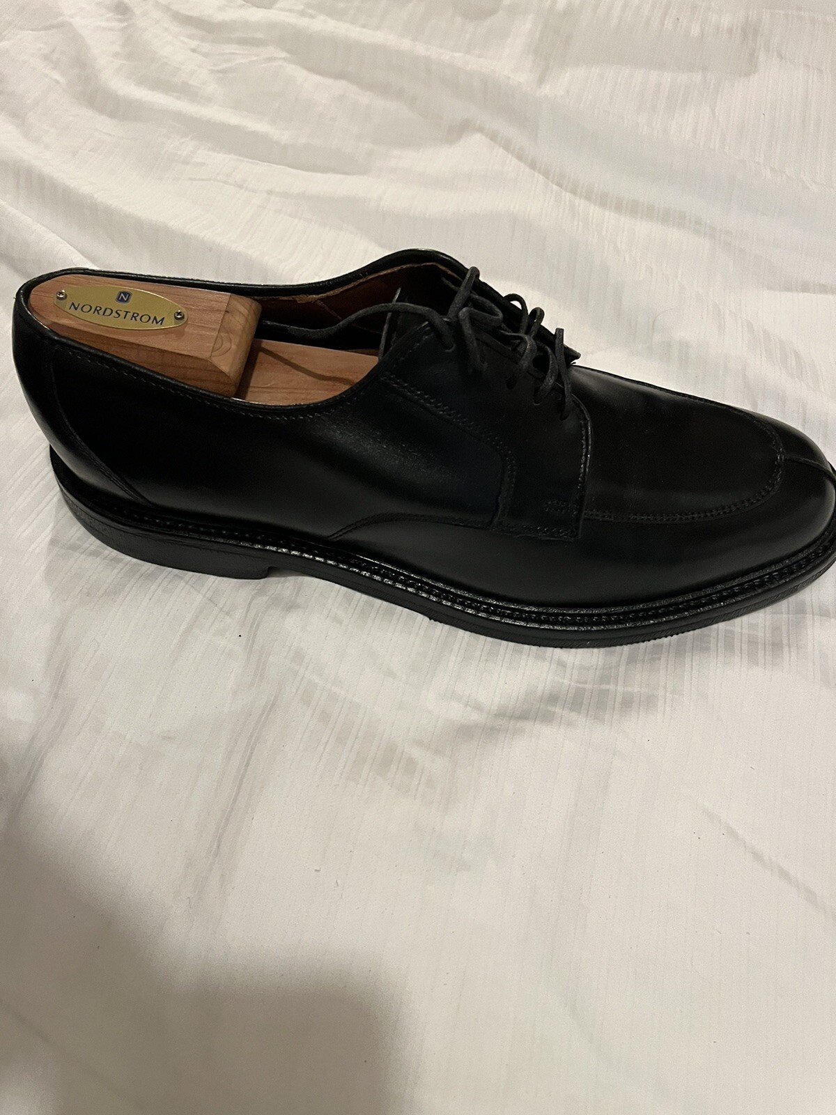 SAOLA Allen Edmonds Comport punta spaccata nera nera taglia 9 5 B con ottime condizioni