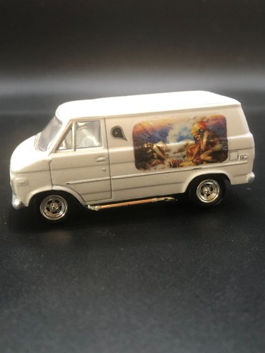 Calcomanía transparente 1:64 tobogán acuático camioneta Cheech and Chong Up con humo ahumado - Imagen 6 de 7