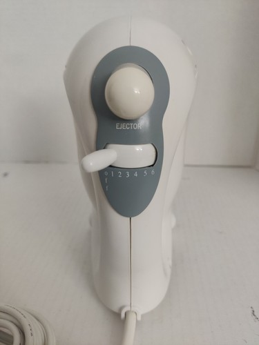 Vintage Farberware Special Select FSHM600 6 Speed Handmixer - RARE WORKING - Picture 5 of 15