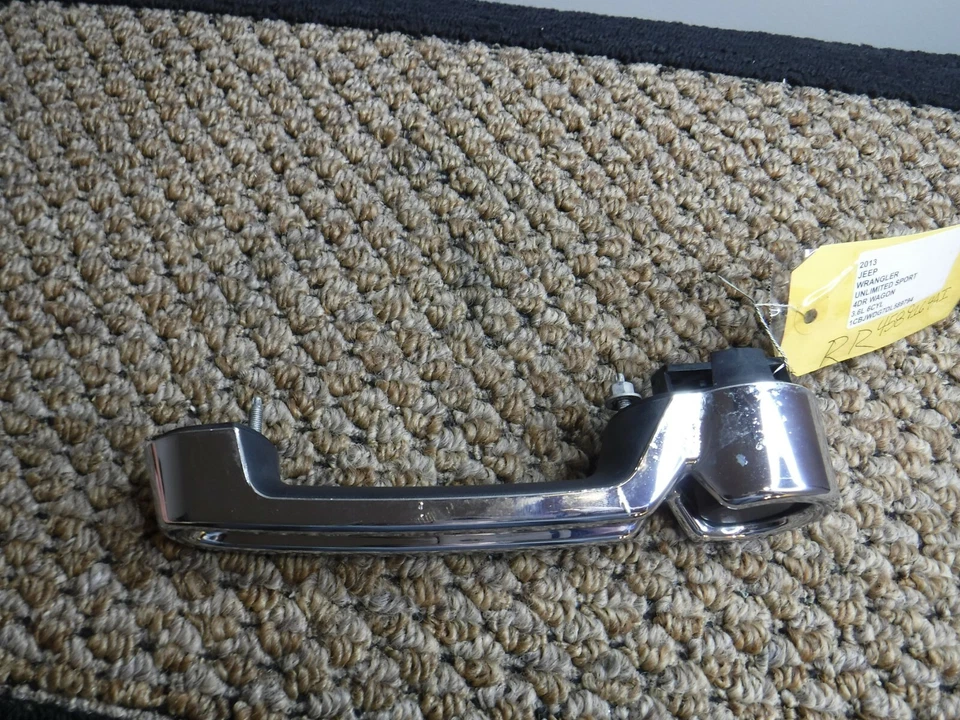 Manija de puerta OEM para Jeep Wrangler (JK) 2007-17 delantera o trasera/izquierda o derecha cromada Foto 3 de 3