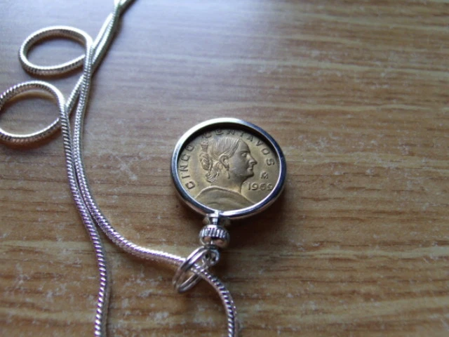 Moneda Águila Clásica 1969 Latón Dorado México Oro Blanco Llena 24" Cadena Redonda Foto 4 de 4