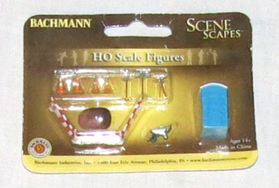 Bachmann HO Scene Scapes Figures - New in Package