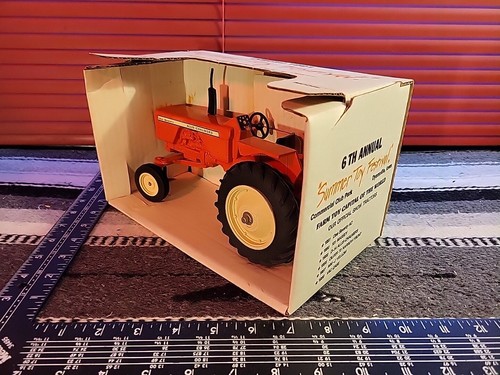 Allis Chalmers One-Seventy 1/16 Diecast Replica Collectible By SpecCast - Picture 5 of 8