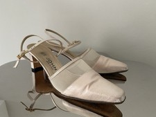 ST.JOHN SATIN HEELS SHOES SZ US 7 AA