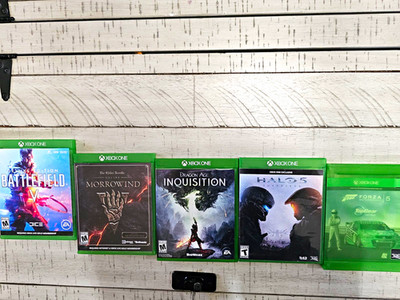 Microsoft Xbox One Game Lot w/ Cases: Battlefield V, Halo 5, Forza 5 +More