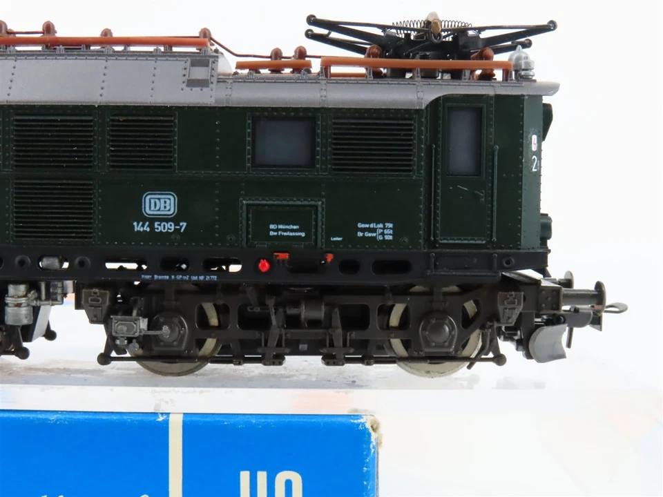 HO Scale Roco 4130 DB Deutsche Bahn BR 144.5 Electric Locomotive #509-7 - Image 3 of 4