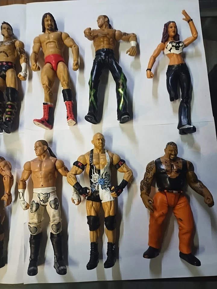 Lote de 12 figuras WWE Mattel, Jakks CM Punk, Stone Cold, mal estado Foto 3 de 3