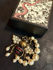 GUCCI Bracelet bangle Chain AUTH Vintage Double G rhinestone Gold Bee Motif Ken