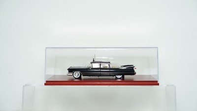 TSM Model 1/43 1958 Cadillac Series 75 Limousine Bubble Top Queen Elizabeth B16