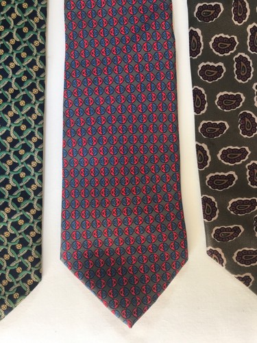 ST MICHAEL VINTAGE SILK TIES JOB LOT GOOD CONDITION DIFFERENT PATTERNS & COLOURS - Picture 5 of 22