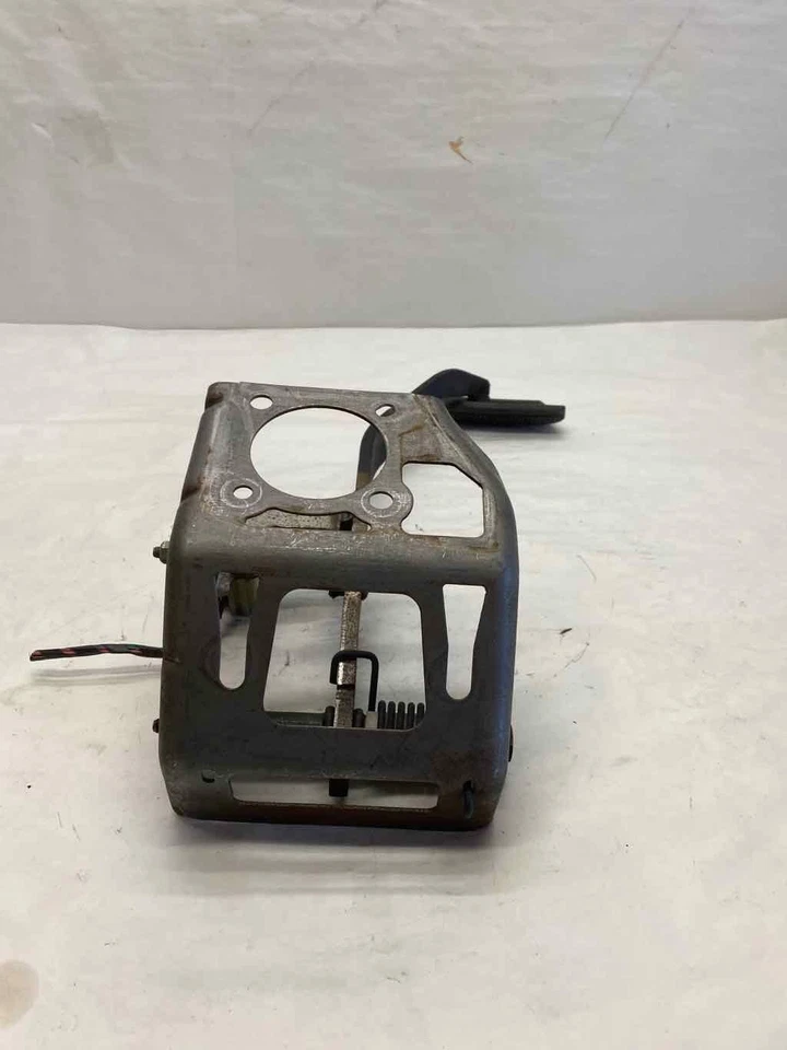 Dodge Magnum 2005 conjunto de pedal de freno de parada delantera 2,7 L aire acondicionado deportivo utilitario G Foto 3 de 4