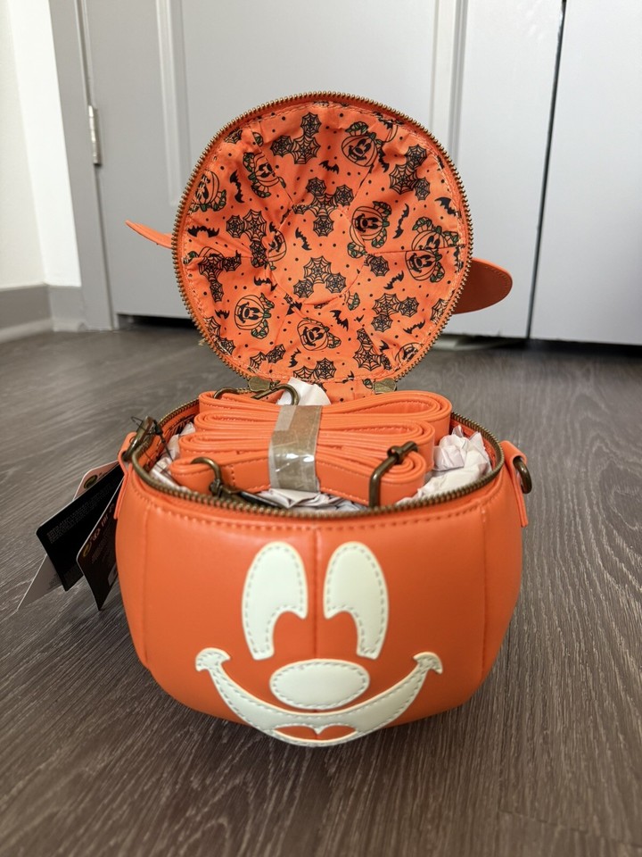 Loungefly DISNEY MICKEY Crossbody Bag Purse Pumpkin GLOW IN THE DARK