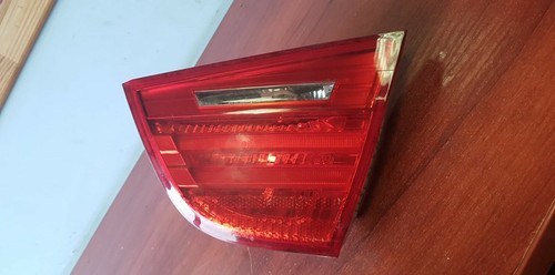 BMW 3ER E90 LCI HECKKLAPPE RÜCKLEUCHTE RECHTS 7154156