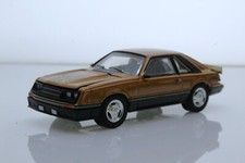 Ford Mustang Cobra 1980 deportivo, marrón, modelo diecast escala 1/64