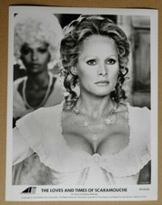 T148 3x US Pressefotos SCARAMOUCHE DER TEUFELSKERL Ursula Andress 1976