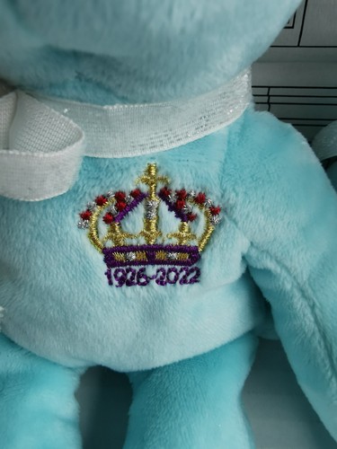 TY Beanie Babies - Queen Elizabeth II Bear 41289 15cm Soft Toy x3 - Picture 3 of 10