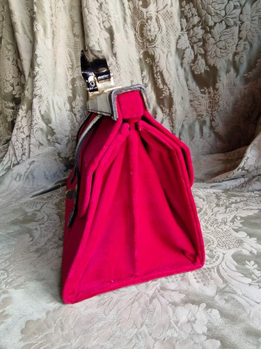 Borsa da sera vintage in velluto rosso, originale 1960 - Foto 13 di 23