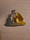 Lady and the Tramp spaghetti kiss 2008 Disney Trading pin — photo 1
