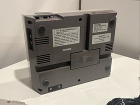 Nintendo Entertainment System NES Console - Gray (NES-001) 2 Controllers, Gun