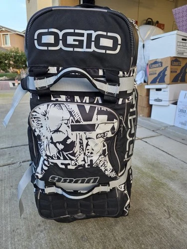 OGIO Rig 9800 Gear Bag 35"x 16”x 14”  Wheeled Sled Rolling Travel Luggage Used