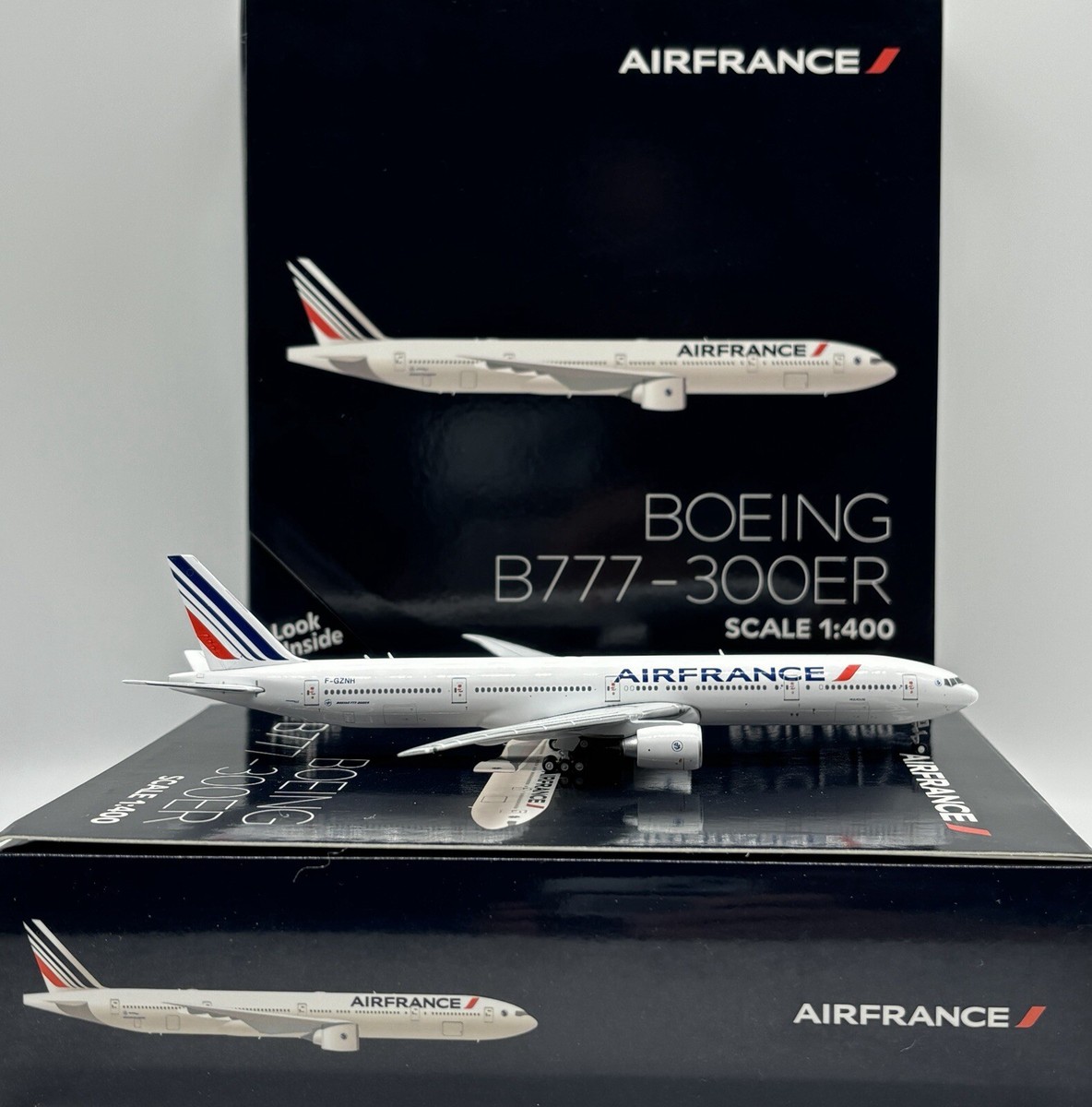 AIR FRANCE B777-300ER Reg: F-GZNH GeminiJets GJAFR2248 1:400 AIR FRANCE B777-300ER Reg: F-GZNH GeminiJets GJAFR2248 1:400