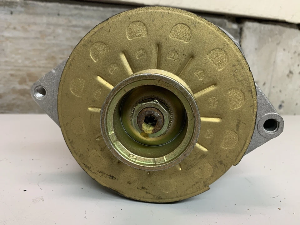 Quality Built 8127610 Alternator SLIGHTLY DAMAGED - Image 3 of 4