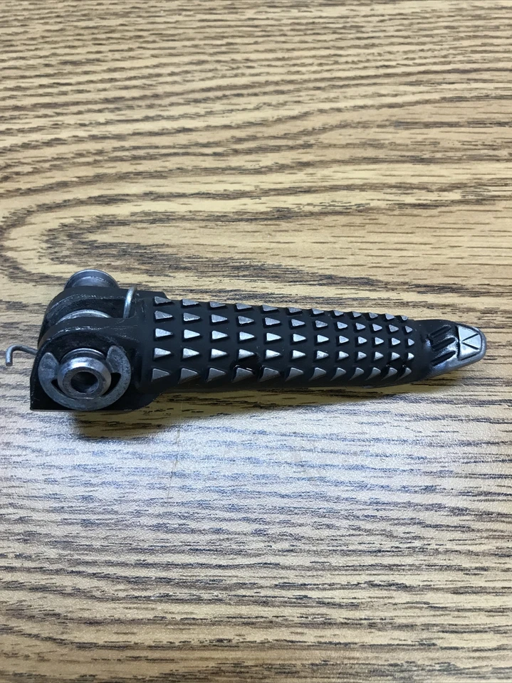 KAWASAKI NINJA ZX6R 2008-2020, PARTE DELANTERA IZQUIERDA ESCALÓN # 34028-0092 Foto 3 de 4