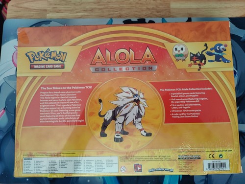 Pokemon TCG Alola Solgaleo Collection Box English New Sealed Sun Moon - Picture 2 of 2