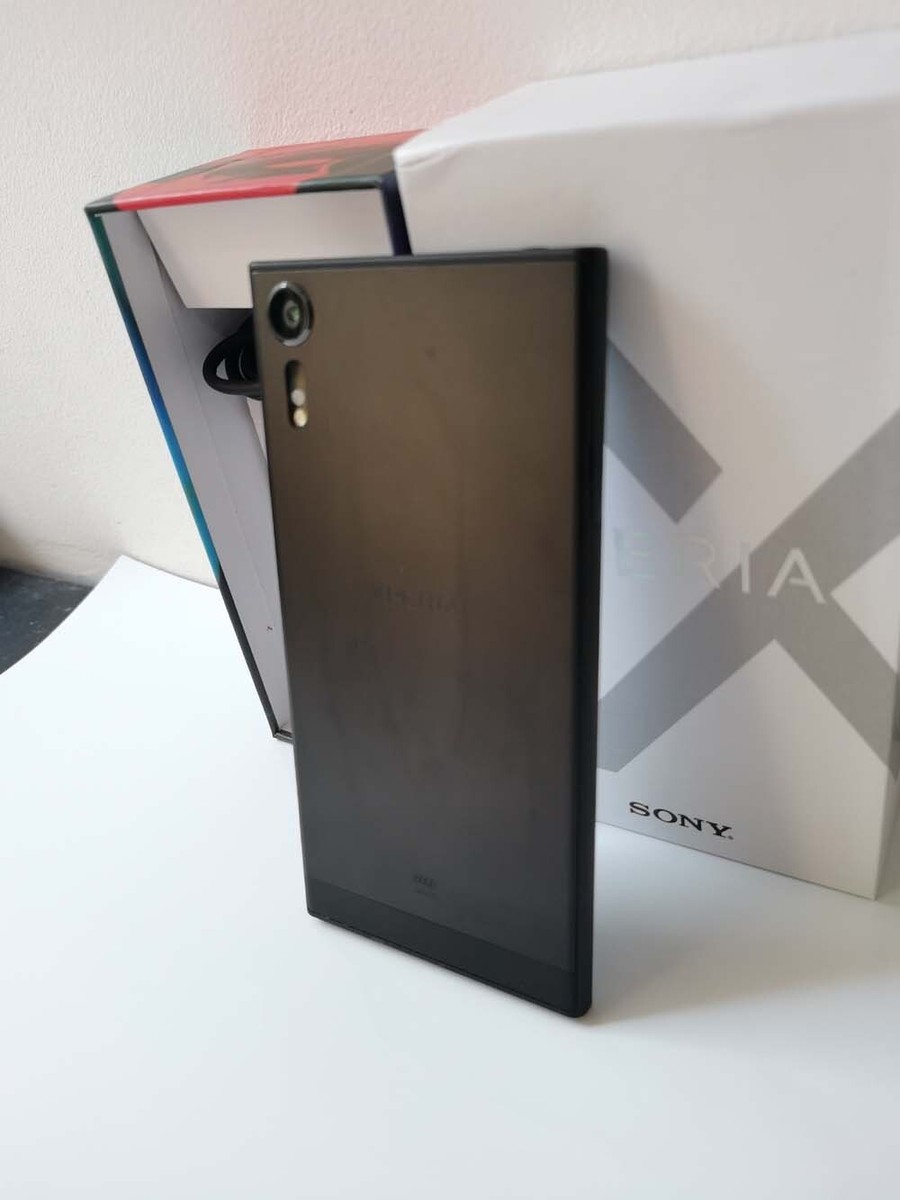 SONY Xperia XZs SO-03J DOCOMO version 4+32GB Single SIM