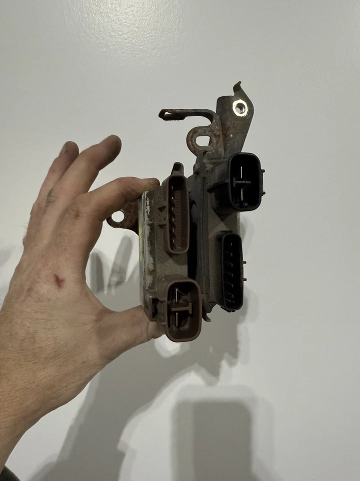 Conjunto de driver de controle de injeção de ar Toyota Tundra Sequoia 5.7L 2008-15 89580-34022 - Imagem 3 de 4