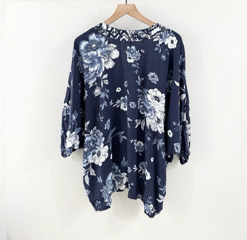 Jessica Simpson Maternity Floral Kimono Navy, One Size - Image 3 of 4