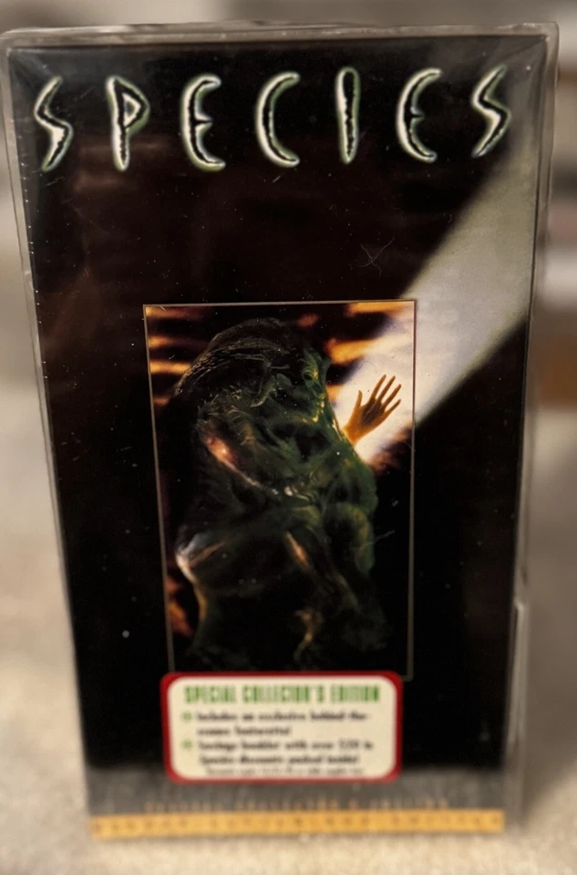 SPECIES 1995 HORROR SEALED/WM MINT CONDITION 1996 2nd VHS Release SE IN CASE Foto 2 de 4
