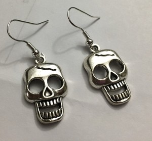 Skeleton Charm Earrings 3D Skulls Steampunk Gothic Halloween Skelly Bones Silver