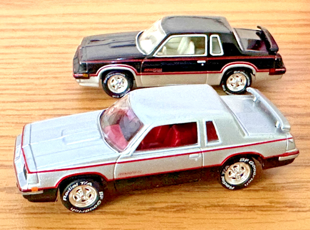 JOHNNY LIGHTNING 1983 & 1984 HURST OLDS ANNIVERSARY LOT (2) CLASSIC VINTAGE CARS