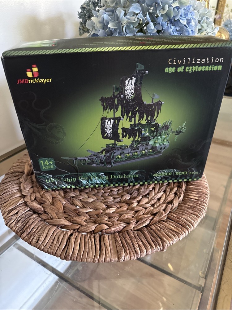 Pirate Ship Building Toys with Lights, Ghost Ship Flying Dutchman Model Ship