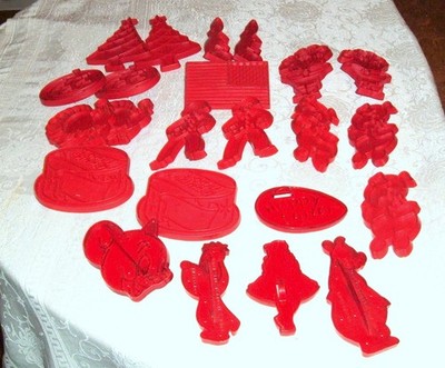 24 Vtg Tupperware Loews Red Cookie Cutters Flag Brownie Scout Cartoons