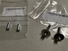 Suzuki GSXR 750 1100 Slingshot Fuel Petrol Tank Spacers / Bolts 1989-1998