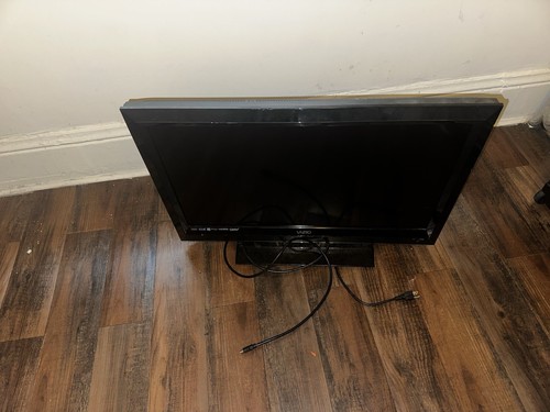 Vizio LCD TV